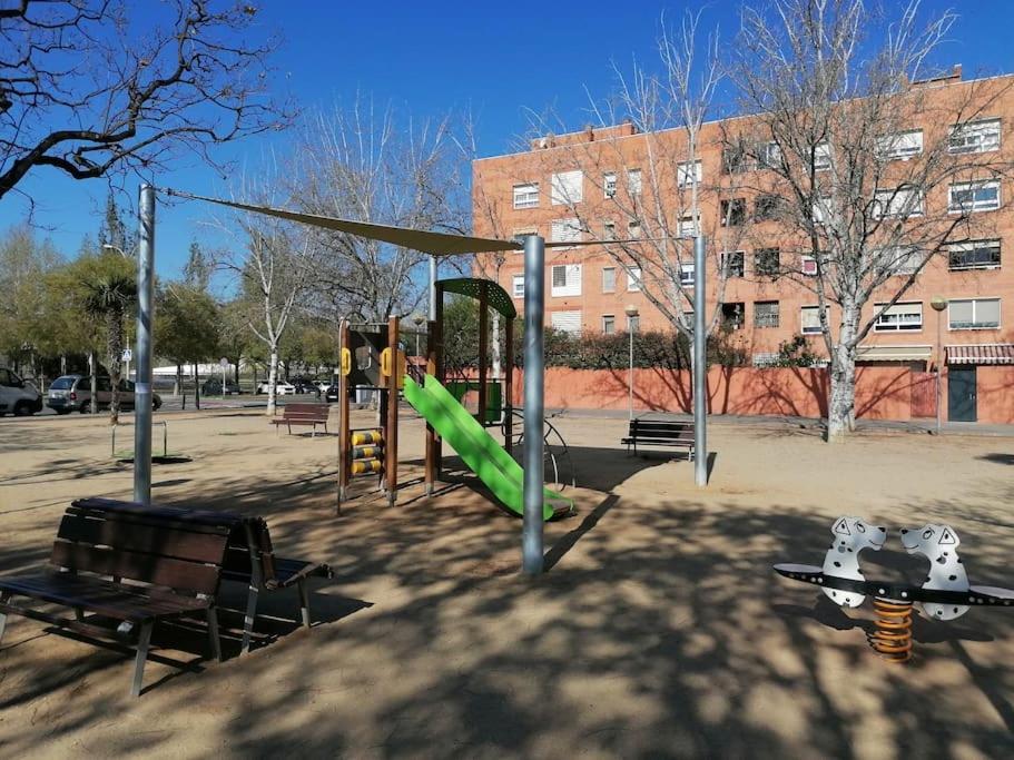Piso Pl 2B, 20Min Plaza Cataluna 산트 아드리아 데 베소스 외부 사진